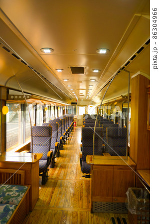 キハ125系400番台（特急海幸山幸編成）車内 86304966
