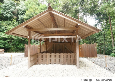 伊勢神宮、外宮の土宮お参り 86305896