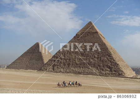 エジプト、ギザのピラミッド 86306932