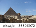 エジプトのスフィンクスとピラミッド 86306972
