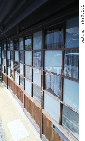 日本の古き良き伝統と和の美しさ 86309101