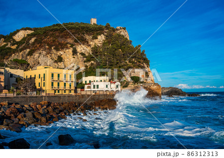 Village of Varigotti 86312313