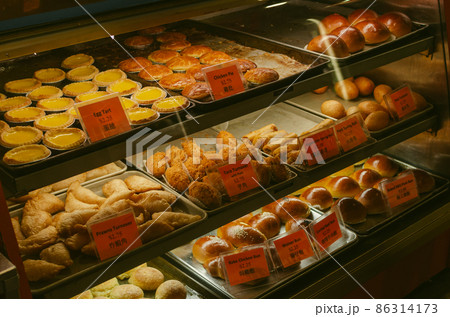 カナダ・バンクーバーのパン屋さん 86314173