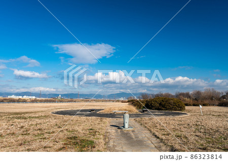冬の淀川河川公園枚方地区 冬の淀川河川公園枚方地区 86323814