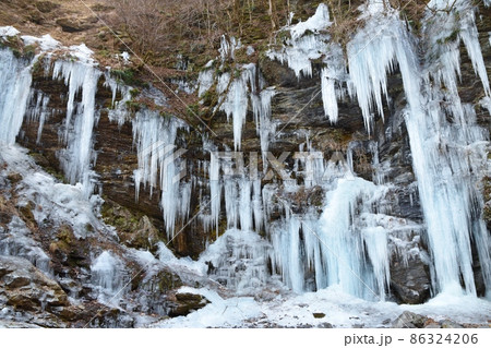 三十槌の氷柱　埼玉 86324206