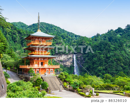 世界遺産 那智の滝と三重塔 世界遺産 那智の滝と三重塔 86326010