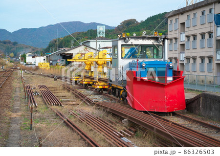 芸備線備後庄原駅に停車するラッセル車2 広島県庄原市 芸備線備後庄原駅に停車するラッセル車2 広島県庄原市 86326503
