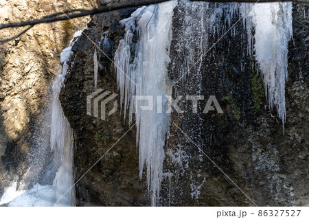 [月待の滝]　氷瀑 86327527