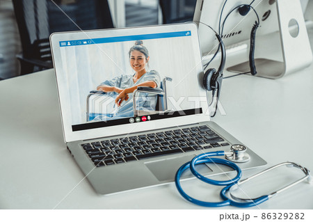 Telemedicine service online video call for doctor to actively chat with patient Telemedicine service online video call for doctor to actively chat with patient 86329282