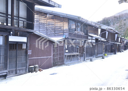 【長野県塩尻市】奈良井宿の町並み 【長野県塩尻市】奈良井宿の町並み 86330654