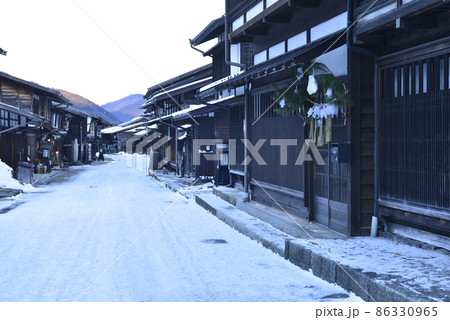 【長野県塩尻市】奈良井宿の町並み 【長野県塩尻市】奈良井宿の町並み 86330965