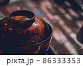 温かみのある木のお椀 86333353