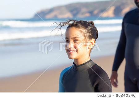 Smiling little girl on beach 86340546