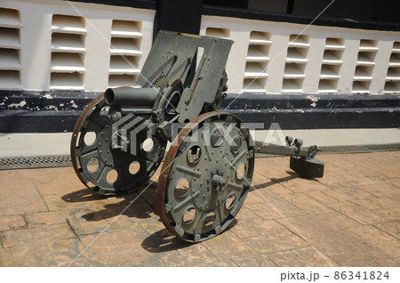 PORT DICKSON, MALAYSIA -MAY 08, 2016: Old war cannon restored and display for public at Malaysia Army Museum or Muzium Tentera Darat in Port Dickson, Negeri Sembilan, Malaysia. PORT DICKSON, MALAYSIA -MAY 08, 2016: Old war cannon restored and display for public at Malaysia Army Museum or Muzium Tentera Darat in Port Dickson, Negeri Sembilan, Malaysia. 86341824