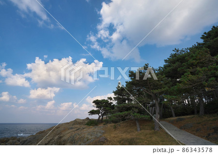 《島根県》晴れの日、大山隠岐国立公園 日御碕の風景 《島根県》晴れの日、大山隠岐国立公園 日御碕の風景 86343578