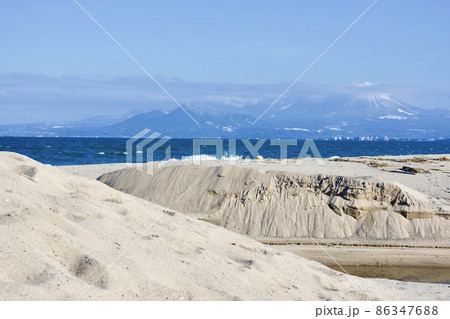 鳥取県 白砂青松の弓ヶ浜から美保湾を望む 鳥取県 白砂青松の弓ヶ浜から美保湾を望む 86347688