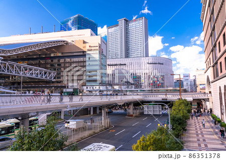 《大阪府》大阪駅前・都市風景 86351378