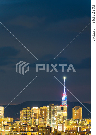 《福岡県》福岡市の夜景（南公園から撮影） 86352803
