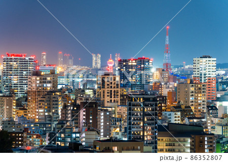 《福岡県》福岡市の夜景(南公園から撮影) 《福岡県》福岡市の夜景(南公園から撮影) 86352807