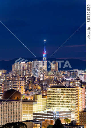《福岡県》福岡市の夜景（南公園から撮影） 86352829