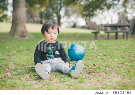 2 years old 86353462