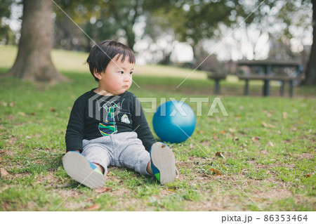 2 years old 2 years old 86353464