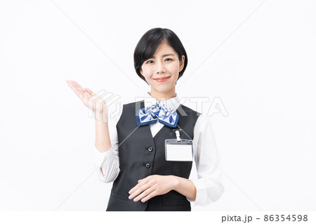 青いリボンの若い女性の受付(白バック) 青いリボンの若い女性の受付(白バック) 86354598