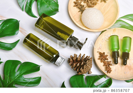 Natural skincare beauty product, Cosmetic bottle containers packaging with green nature leaves, 86358707