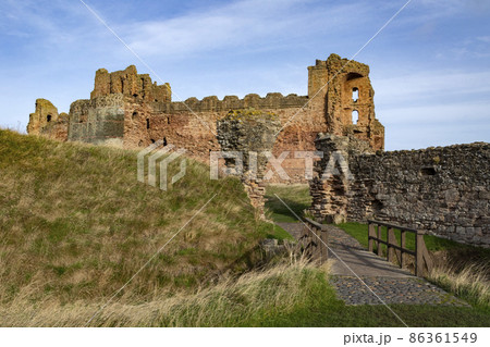 Tantallon Castle - East Lothian - Scotland Tantallon Castle - East Lothian - Scotland 86361549