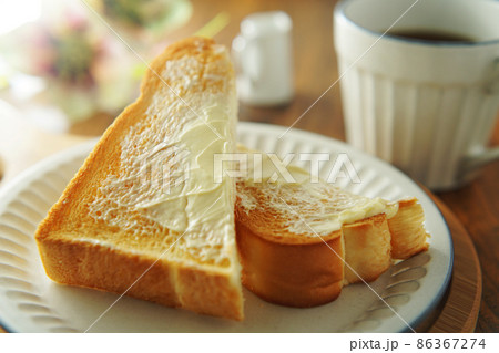 バタートースト　コーヒー　朝食 86367274
