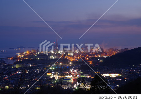 福山市大門町とJFEスチールを見下ろす夕景 福山市大門町とJFEスチールを見下ろす夕景 86368081