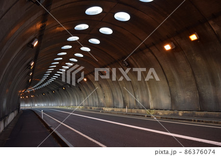 海岸道路のシェルター 海岸道路のシェルター 86376074