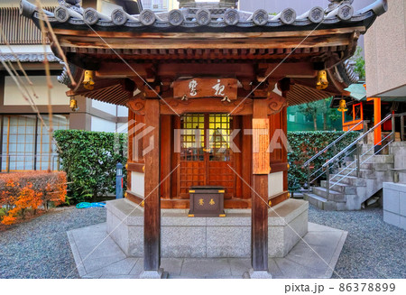 京都、頂法寺六角堂の親鸞堂 86378899