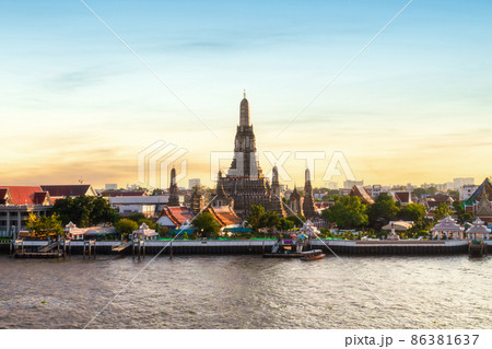 Wat Arun and Chao Phraya River with beautiful sunset sky background, Bangkok, Thailand Wat Arun and Chao Phraya River with beautiful sunset sky background, Bangkok, Thailand 86381637