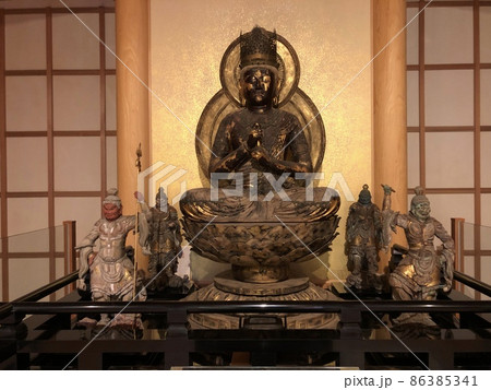 忍辱山圓成寺 大日如来木座像 忍辱山圓成寺 大日如来木座像 86385341