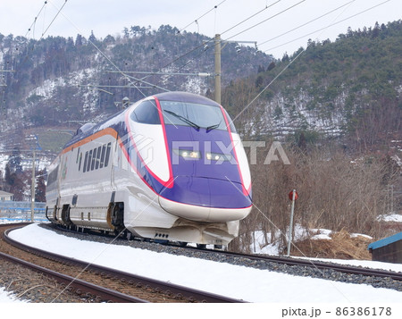 冬の山形新幹線　”つばさ号” 86386178