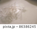 使い終わったラップ 86386245