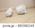 やりっぱなしのオムツ 86386249