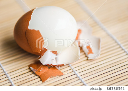 Fresh peeled eggs menu food boiled eggs in wooden, Eggshell eggs breakfast cooking healthy eating concept 86386561