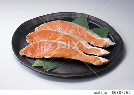 紅鮭切り身 86387269