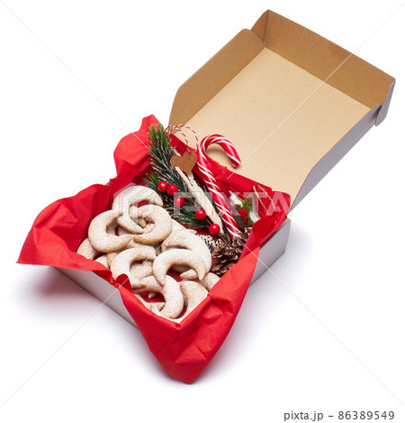 Gift box full of Traditional German or Austrian Vanillekipferl vanilla kipferl cookies 86389549