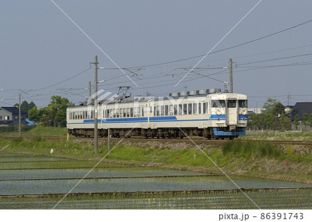 北陸本線　石動－福岡　JR西日本　413系　A13編成（金沢） 86391743