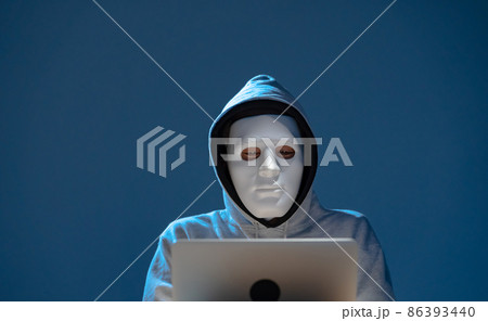 ハッキング　サイバー攻撃　マスク　犯罪 86393440