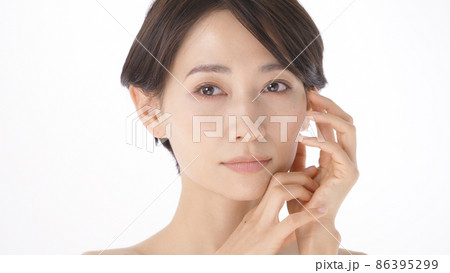 クールビューティー　ミドル女性 86395299
