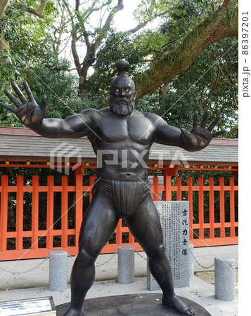 古代力士像　筑前国一宮で日本三大住吉の一つとされる博多の住吉神社（福岡県福岡市博多） 86397201
