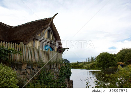 ホビトン　ムービー　セット　ツアーズ　ニュージーランド  Hobbiton New Zealand  86397971