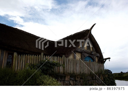 ホビトン　ムービー　セット　ツアーズ　ニュージーランド  Hobbiton New Zealand  86397975