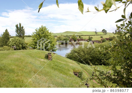 Hobbiton New Zealand Matamata  ホビトン ムービー　セット　ツアーズ 86398077