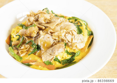 おいしい豚肉ニラ玉子丼 おいしい豚肉ニラ玉子丼 86398669