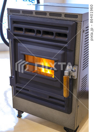木質ペレット燃料を利用したペレットストーブ 木質ペレット燃料を利用したペレットストーブ 86401960